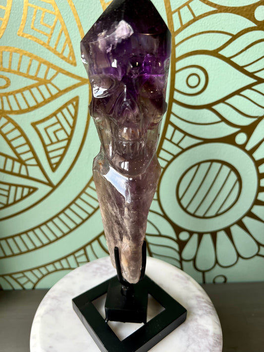 Pitico Amethyst Root skull on metal stand
